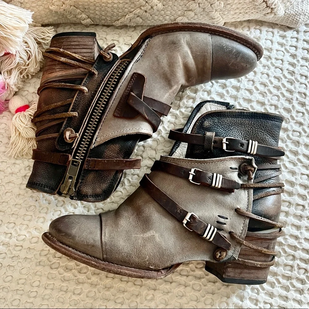 Freebird by Steven Grey Multi Distressed Leather Crue Boots 9 - Picture 2 of 16
